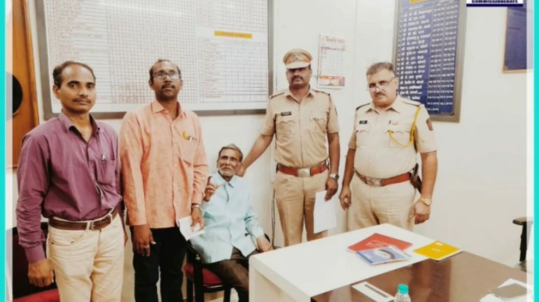 When Thane Police Reunited This Father-Son Duo When Thane Police Reunited This Father-Son Duo