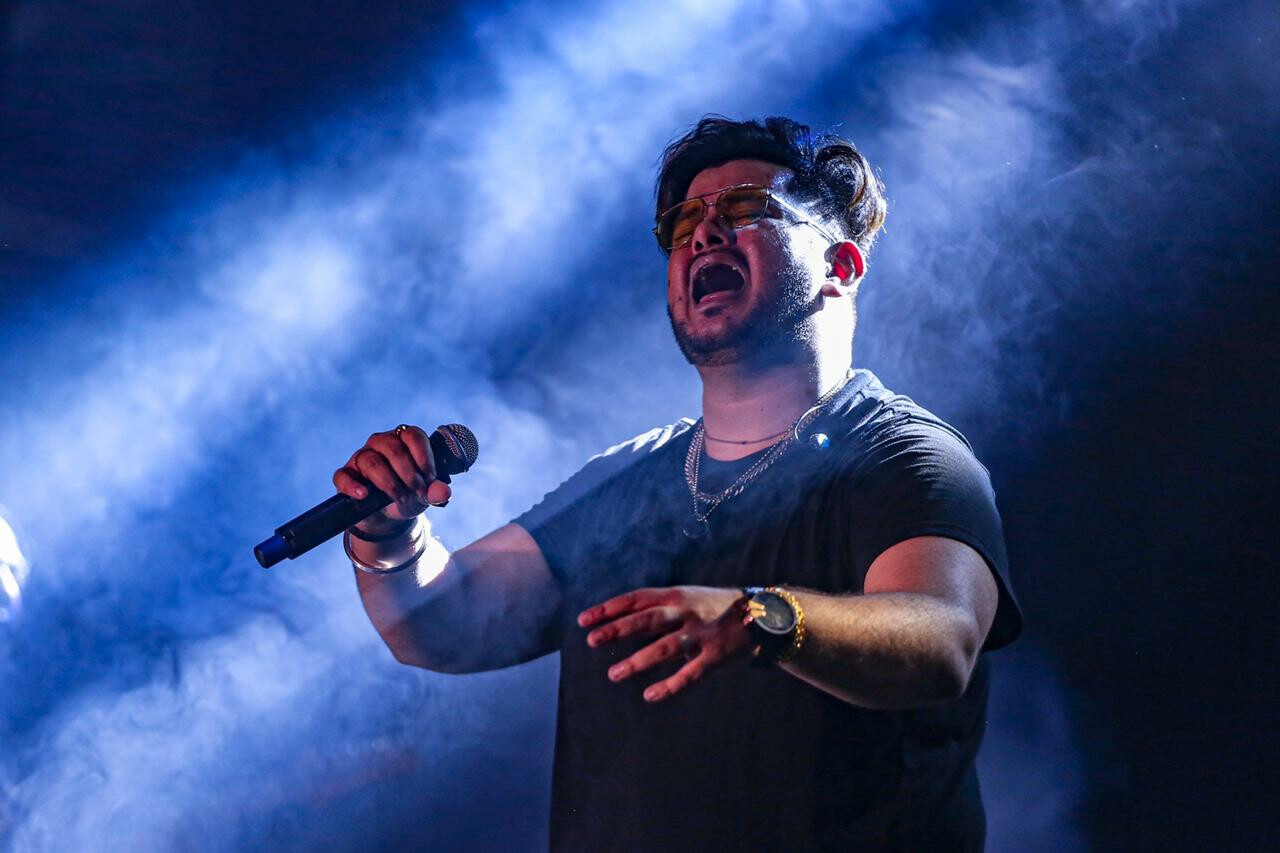 विशाल मिश्रा ने लाइव शो में मचाया धमाल, फैंस को दिया खास संदेश!