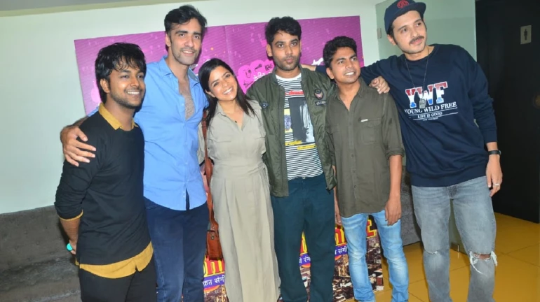 दिव्येंदु शर्मा की फिल्म ‘कनपुरिये’ की रखी गई स्पेशल स्क्रीनिंग दिव्येंदु शर्मा की फिल्म ‘कनपुरिये’ की रखी गई स्पेशल स्क्रीनिंग