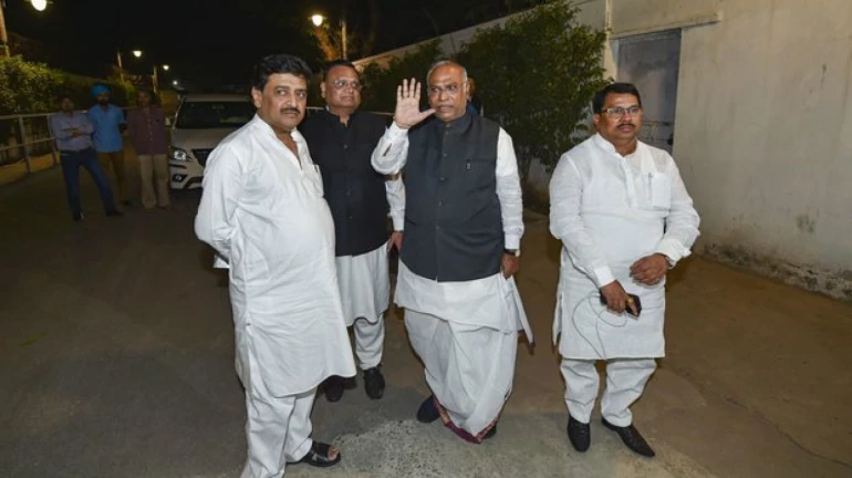 Congress will play a role in breaking Maharashtra deadlock Congress will play a role in breaking Maharashtra deadlock