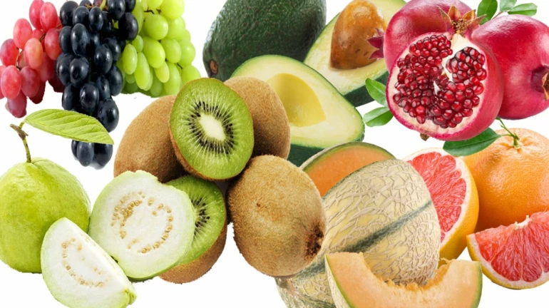 मधुमेहग्रस्तांनी करावं 'या' ५ फळांचं सेवन मधुमेहग्रस्तांनी करावं 'या' ५ फळांचं सेवन