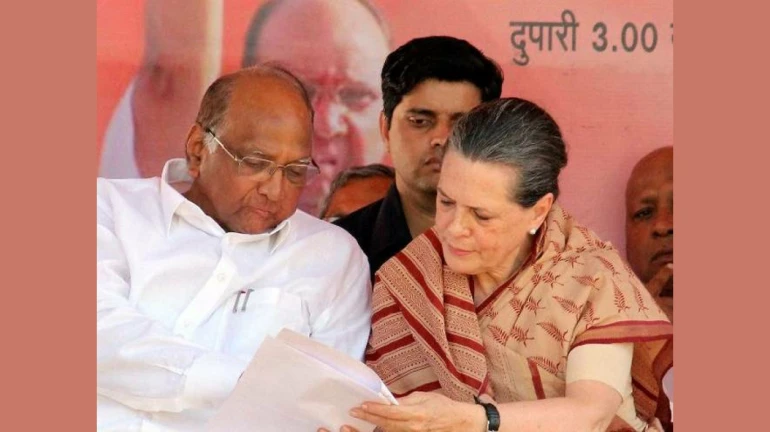 सत्तापेच रविवारी सुटणार? पवार-सोनिया यांची रविवारी दिल्लीत भेटीची शक्यता सत्तापेच रविवारी सुटणार? पवार-सोनिया यांची रविवारी दिल्लीत भेटीची शक्यता