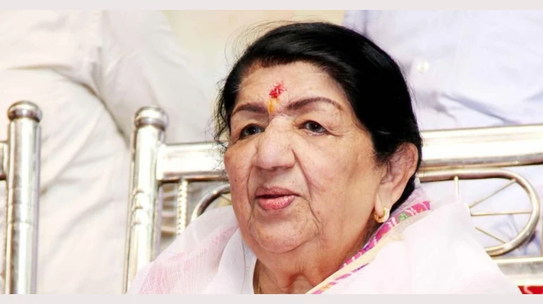 लतादीदींची प्रकृती स्थिर, अफवा पसरवू नका… लतादीदींची प्रकृती स्थिर, अफवा पसरवू नका…