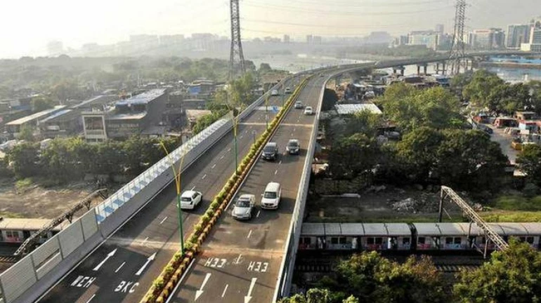 This is Why two-wheelers and truck are not allowed on BKC-Chunabhatti flyover This is Why two-wheelers and truck are not allowed on BKC-Chunabhatti flyover