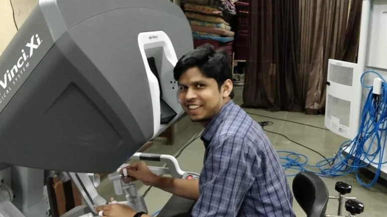 केईएम रुग्णालातल्या वरिष्ठ डाँक्टरची आत्महत्या केईएम रुग्णालातल्या वरिष्ठ डाँक्टरची आत्महत्या