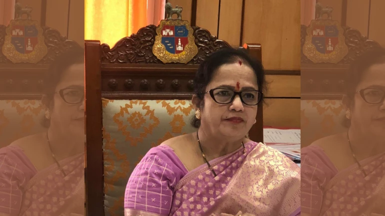 मेयर किशोरी पेडणेकर हुई कोरोना संक्रमित, खुद को किया क्वारंटीन मेयर किशोरी पेडणेकर हुई कोरोना संक्रमित, खुद को किया क्वारंटीन