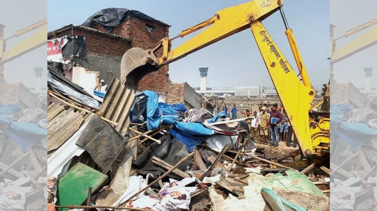BMC brings down illegal structures near the Tansa pipeline