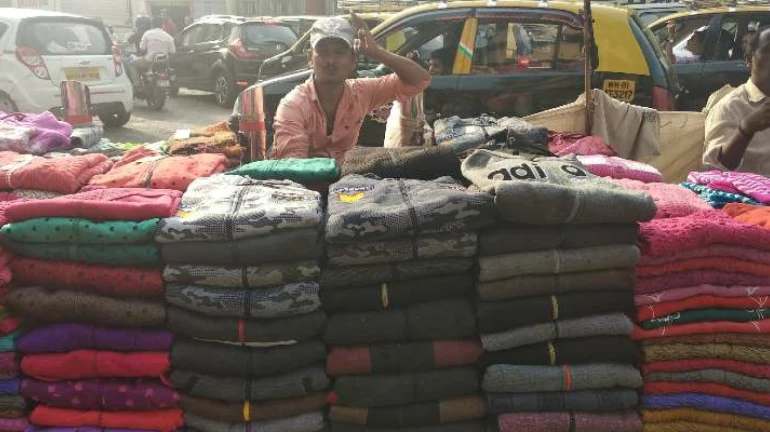 बदलत्या हवामानामुळं स्वेटरच्या विक्रीत घट बदलत्या हवामानामुळं स्वेटरच्या विक्रीत घट