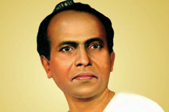 शिवसेनेची भूमिका बदलली? अण्णाभाऊ साठेंना भारतरत्न देण्याची मागणी