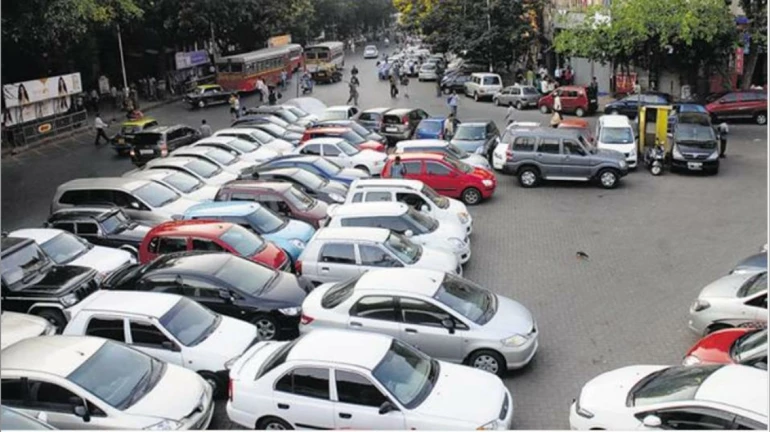 मुंबईत अवघे १५ वाहनतळ, लाखो वाहनांच्या पार्किंगचा प्रश्न कायम