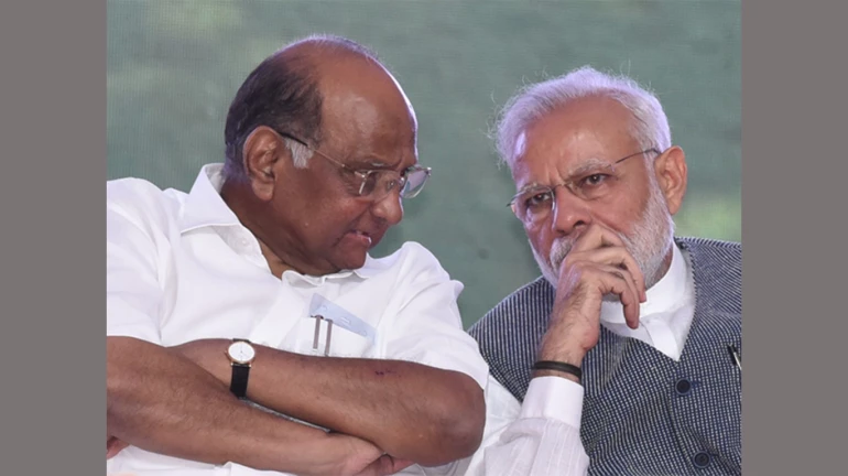 पंतप्रधान मोदी, पवार यांच्यात ४५ मिनिटं भेट, काय झाली खलबतं? पंतप्रधान मोदी, पवार यांच्यात ४५ मिनिटं भेट, काय झाली खलबतं?