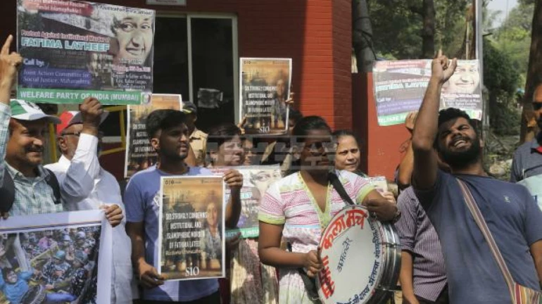 'जेएनयू'मधील आंदोलनाचे मुंबईत पडसाद 'जेएनयू'मधील आंदोलनाचे मुंबईत पडसाद