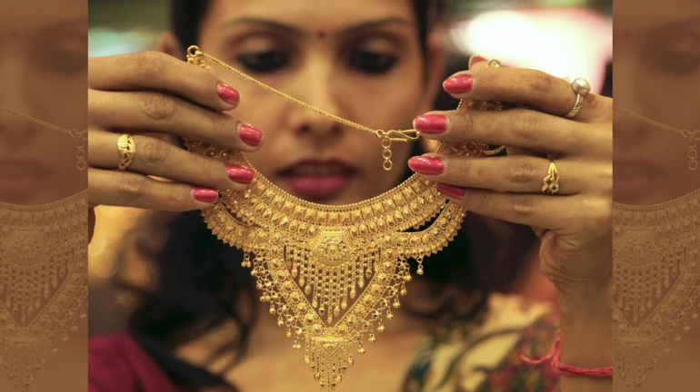 नए साल से सोना खरीददारी का बदल रहा है नियम, काम की है खबर नए साल से सोना खरीददारी का बदल रहा है नियम, काम की है खबर