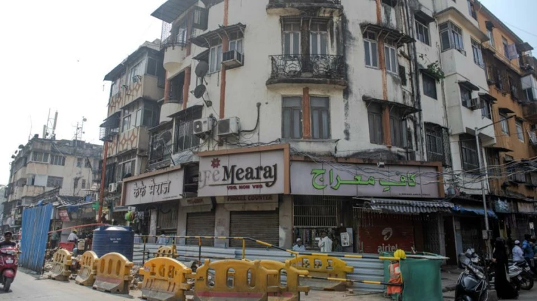 Another Mahim building affected by Metro-3 construction work; residents asked to vacate temporarily Another Mahim building affected by Metro-3 construction work; residents asked to vacate temporarily