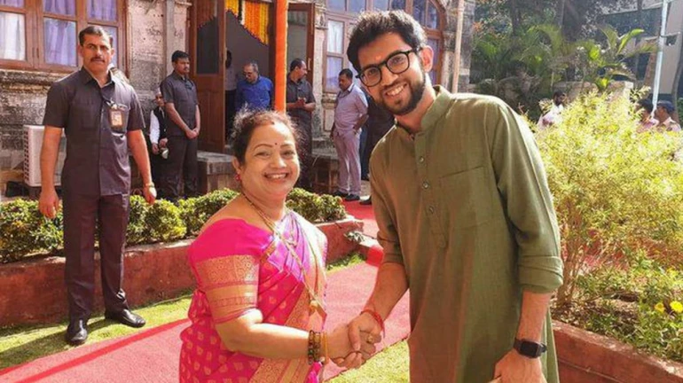 पक्षनिष्ठेची बक्षिसी! पक्षनिष्ठेची बक्षिसी!