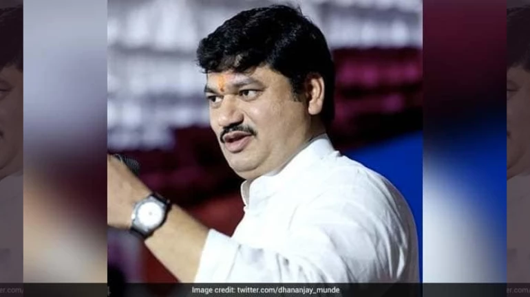 Many Shiv Sena MLAs in contact with us: BJP leader Girish Mahajan Many Shiv Sena MLAs in contact with us: BJP leader Girish Mahajan