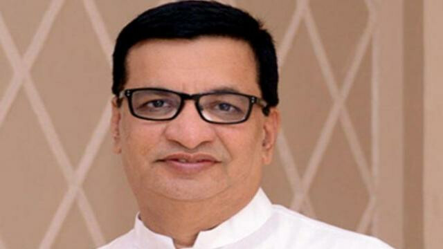 बाळासाहेब थोरात एक वर्षाचं तर काँग्रेस आमदार एक महिन्याचं मानधन सीएम रिलीफ फंडात देणार