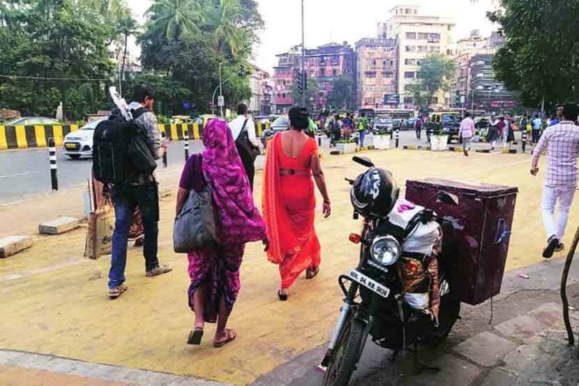 मुंबईतील 'येथील' पादचारी मार्गिकेचा प्रयोग फसणार?