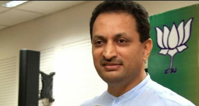 सत्ता गेल्याने फडणवीसांनी ४० हजार कोटीचा निधी केंद्राला परत पाठवला