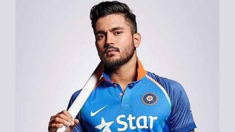 क्रिकेटर मनीष पांडे ने इस ऐक्ट्रेस के साथ लिए सात फेरे क्रिकेटर मनीष पांडे ने इस ऐक्ट्रेस के साथ लिए सात फेरे