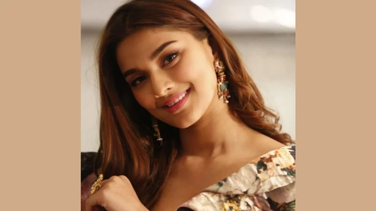 'दबंग 3' में सई मांजरेकर अपने माता-पिता के साथ शेयर करेंगी स्क्रीन 'दबंग 3' में सई मांजरेकर अपने माता-पिता के साथ शेयर करेंगी स्क्रीन