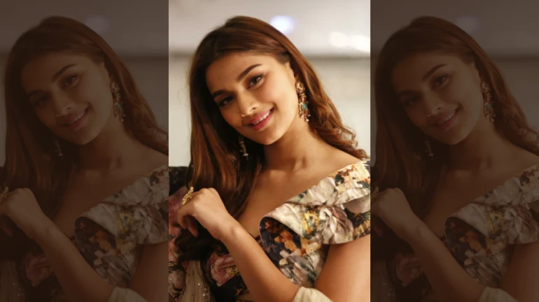 Debutant Saiee Majrekar shares her excitement of working with her parents in Dabangg 3 Debutant Saiee Majrekar shares her excitement of working with her parents in Dabangg 3