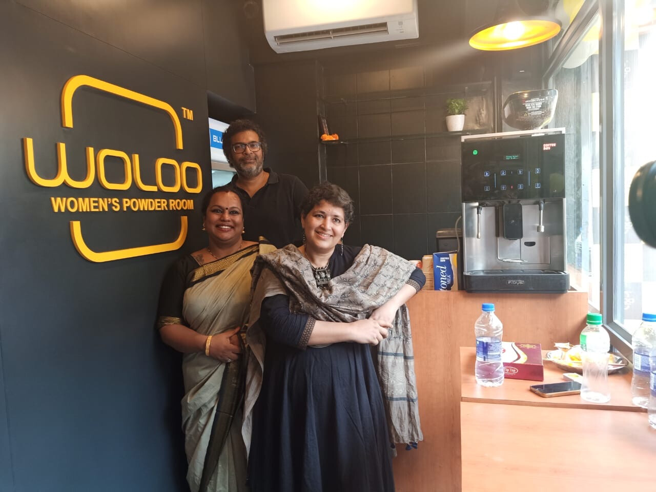 ठाण्यात महिलांसाठी पहिली 'पावडर रुम'