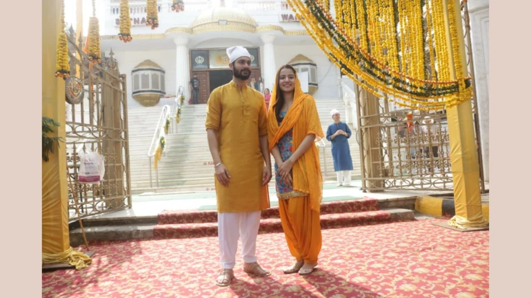 'भंगड़ा पा ले' की जोड़ी पहुंची गुरुद्वारा, आशीर्वाद ले शुरु किया फिल्म का प्रमोशन 'भंगड़ा पा ले' की जोड़ी पहुंची गुरुद्वारा, आशीर्वाद ले शुरु किया फिल्म का प्रमोशन