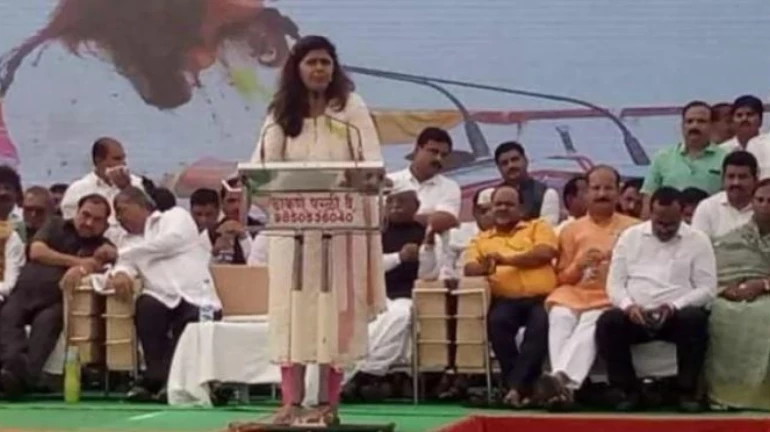 हवं तर मला पक्षातून काढा, पंकजा मुंडेंचं पक्षनेतृत्वालाच आव्हान हवं तर मला पक्षातून काढा, पंकजा मुंडेंचं पक्षनेतृत्वालाच आव्हान