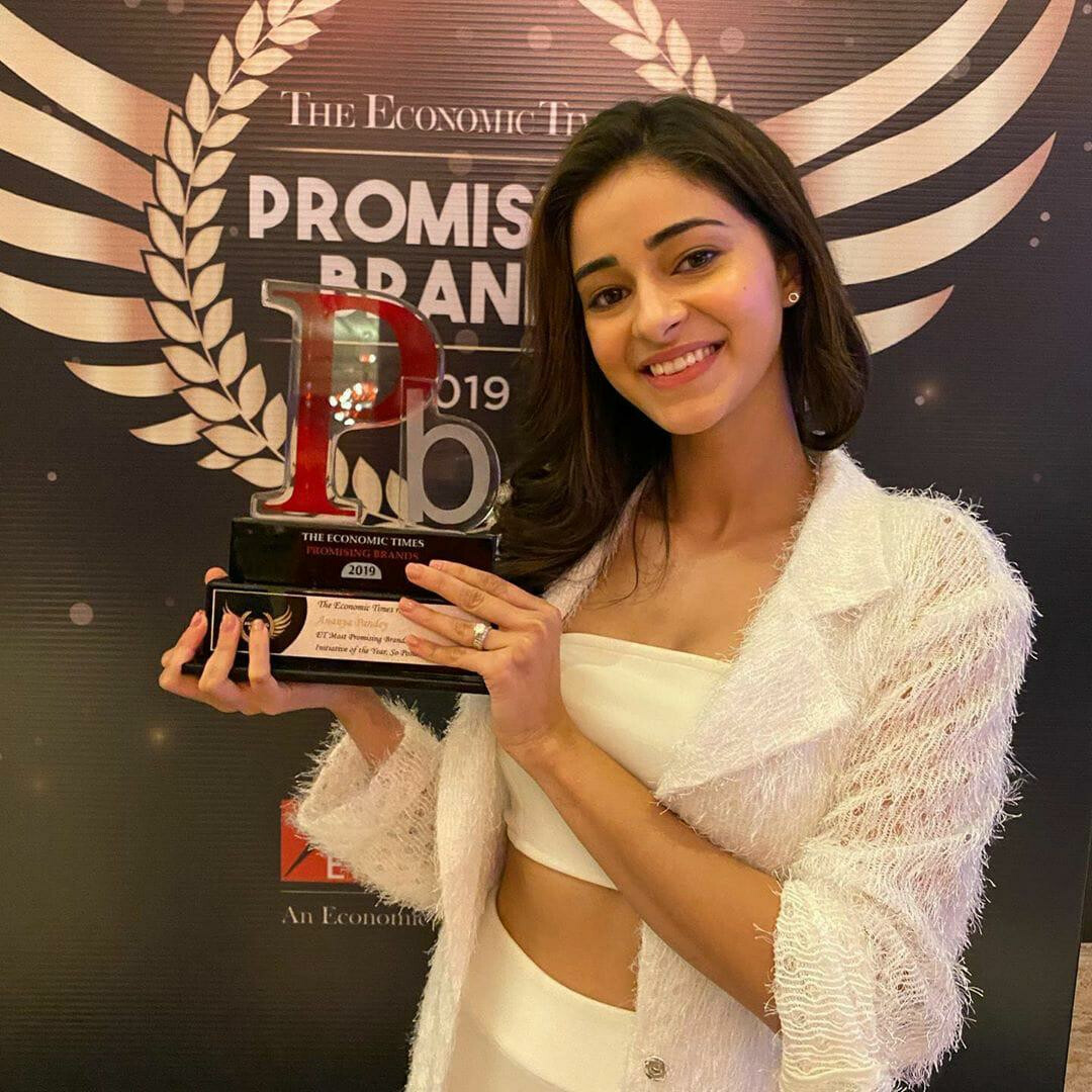 अनन्या पांडे को इस पहल के चलते मिला खास पुरस्कार