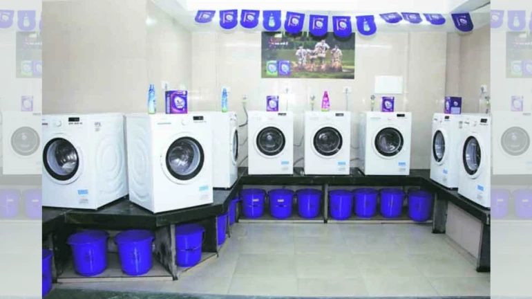 Hindustan Lever Limited and HSBC Bank open a laundry service centre in Andheri East Hindustan Lever Limited and HSBC Bank open a laundry service centre in Andheri East