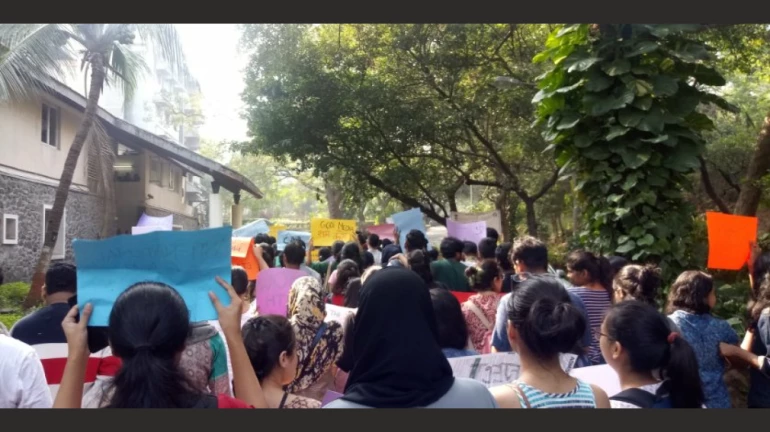 IIT Bombay, TISS students protest against police brutality in JMI, AMU IIT Bombay, TISS students protest against police brutality in JMI, AMU