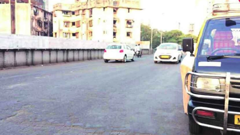 रेल्वे पुलांच्या बांधकाम प्रकल्पखर्चात होणार वाढ रेल्वे पुलांच्या बांधकाम प्रकल्पखर्चात होणार वाढ