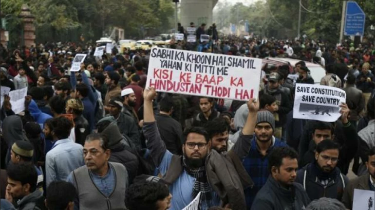 Devendra Fadnavis slams Maharashtra CM Uddhav Thackeray for Jallianwala bagh remark Devendra Fadnavis slams Maharashtra CM Uddhav Thackeray for Jallianwala bagh remark