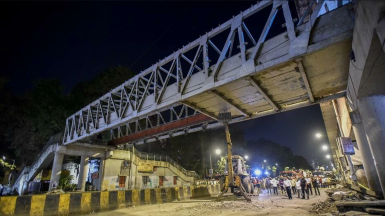 BMC plans to reconstruct CSMT Bridge by December 2021 BMC plans to reconstruct CSMT Bridge by December 2021