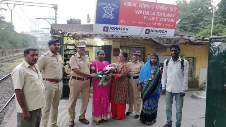 डीएनएमुळे चिमुरड्याला मिळाले आई-बाबा डीएनएमुळे चिमुरड्याला मिळाले आई-बाबा