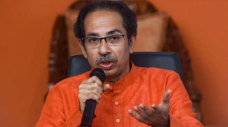 मराठी भाषा भिकारी आहे का? अभिजात दर्जावरून मुख्यमंत्र्यांनी सुनावलं मराठी भाषा भिकारी आहे का? अभिजात दर्जावरून मुख्यमंत्र्यांनी सुनावलं