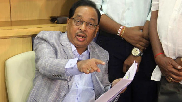 राज्याला ड्रायव्हर नको, जनतेचं हित बघणारा मुख्यमंत्री हवाय- नारायण राणे राज्याला ड्रायव्हर नको, जनतेचं हित बघणारा मुख्यमंत्री हवाय- नारायण राणे