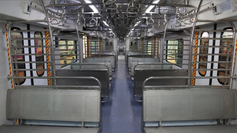 मुंबई AC लोकल ट्रेन का किराया 50 प्रतिशत कम होगा