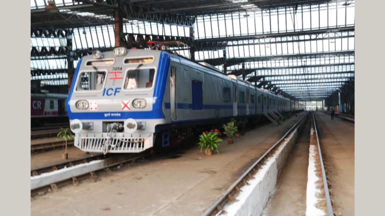 'भारत बंद' के कारण वाशी-पनवेल रूट पर चलने वाली पहली एसी लोकल ट्रेन की लॉन्चिंग टली, अब चलेगी कल 'भारत बंद' के कारण वाशी-पनवेल रूट पर चलने वाली पहली एसी लोकल ट्रेन की लॉन्चिंग टली, अब चलेगी कल