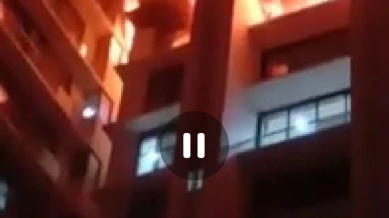 विलेपार्ले इलाके में इमारत में लगी आग पर काबू , कोई घायल नहीं