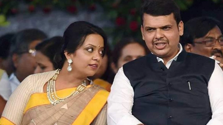 सिर्फ ठाकरे सरनेम रखने से कोई ठाकरे नहीं बन जाता- अमृता फड़णवीस सिर्फ ठाकरे सरनेम रखने से कोई ठाकरे नहीं बन जाता- अमृता फड़णवीस