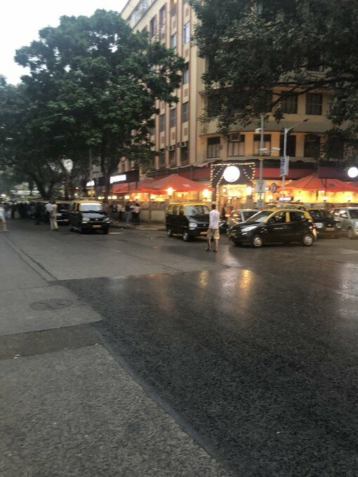 मुंबई  सहित आसपास के इलाकों में बूंदाबादी