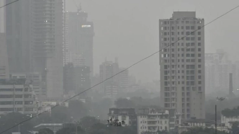 ढगाळ वातावरणामुळं मुंबईच्या हवेच्या गुणवत्तेवर परिणाम ढगाळ वातावरणामुळं मुंबईच्या हवेच्या गुणवत्तेवर परिणाम