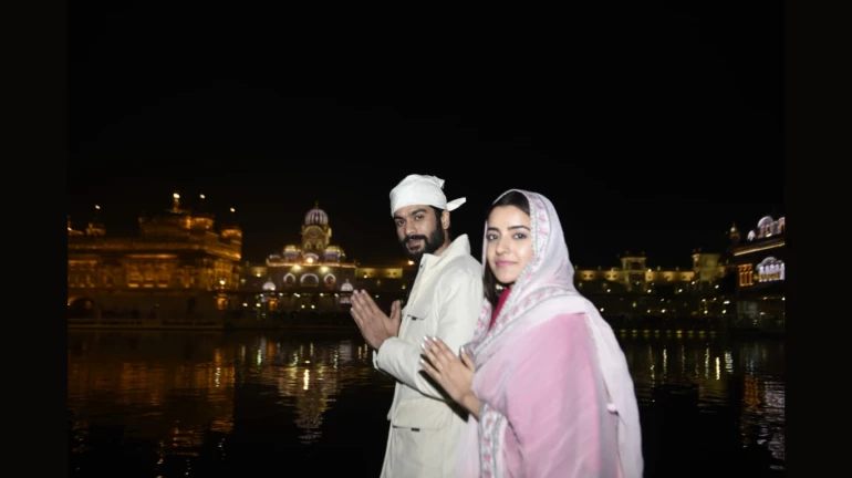 'भांगड़ा पा ले' की रिलीज से पहले सनी-रुखसार ने किया यह खास काम 'भांगड़ा पा ले' की रिलीज से पहले सनी-रुखसार ने किया यह खास काम