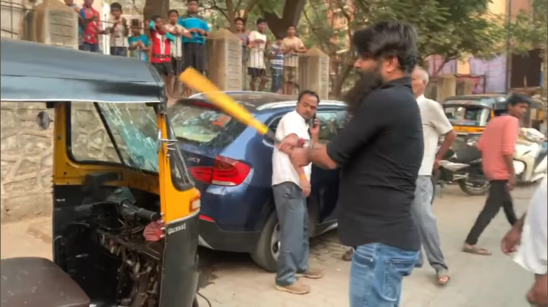 प्रवाशांची फसवणूक केली तर रोज रिक्षा फोडणार- नितीन नांदगावकर प्रवाशांची फसवणूक केली तर रोज रिक्षा फोडणार- नितीन नांदगावकर