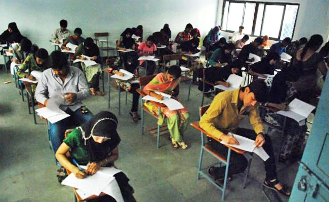 पदव्युत्तर परीक्षेसाठी नजिकचं केंद्र निवडणं अशक्य