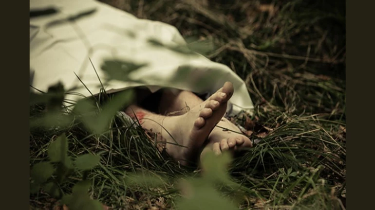 बिना सिर और पैर वाली महिला डेडबॉडी का 'पैर' मिला बिना सिर और पैर वाली महिला डेडबॉडी का 'पैर' मिला