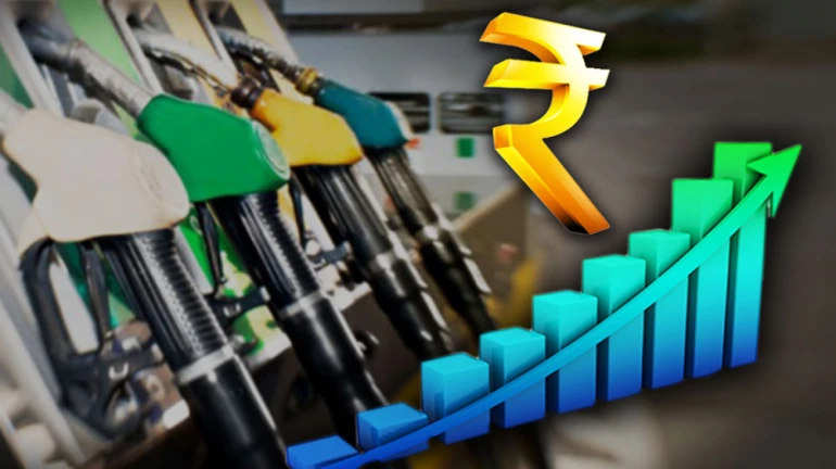 मुंबईकरांना पेट्रोल दरवाढीचा धक्का मुंबईकरांना पेट्रोल दरवाढीचा धक्का