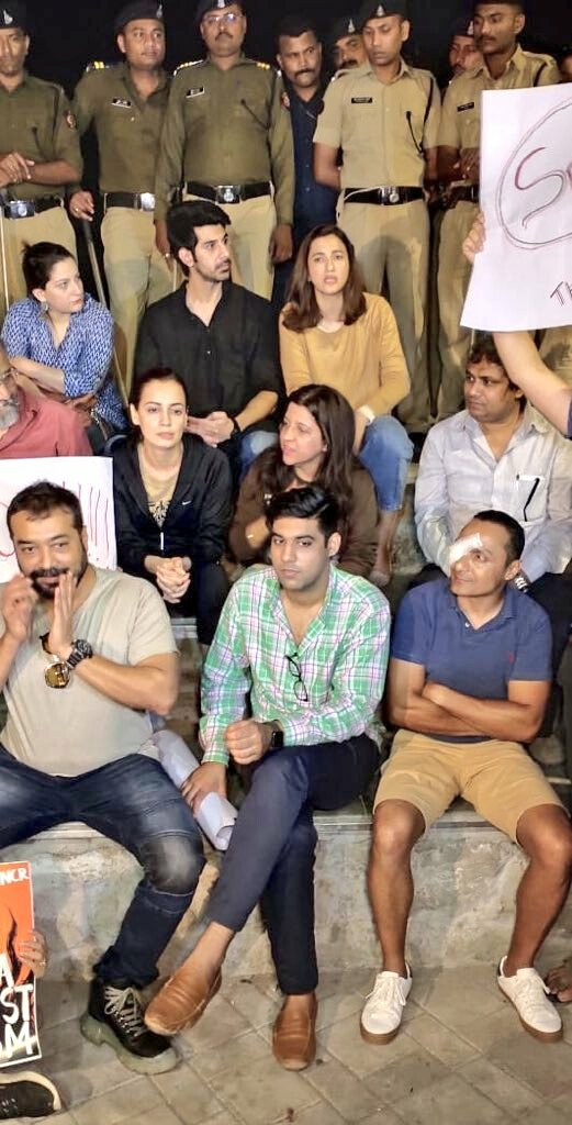 JNU मधील हल्ल्याच्या निषेधार्थ सेलिब्रिटीं मैदानात